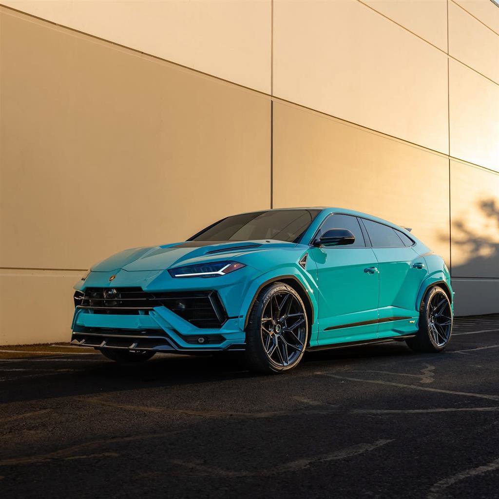 Used 2024 Lamborghini Urus S AWD/4WD image 7