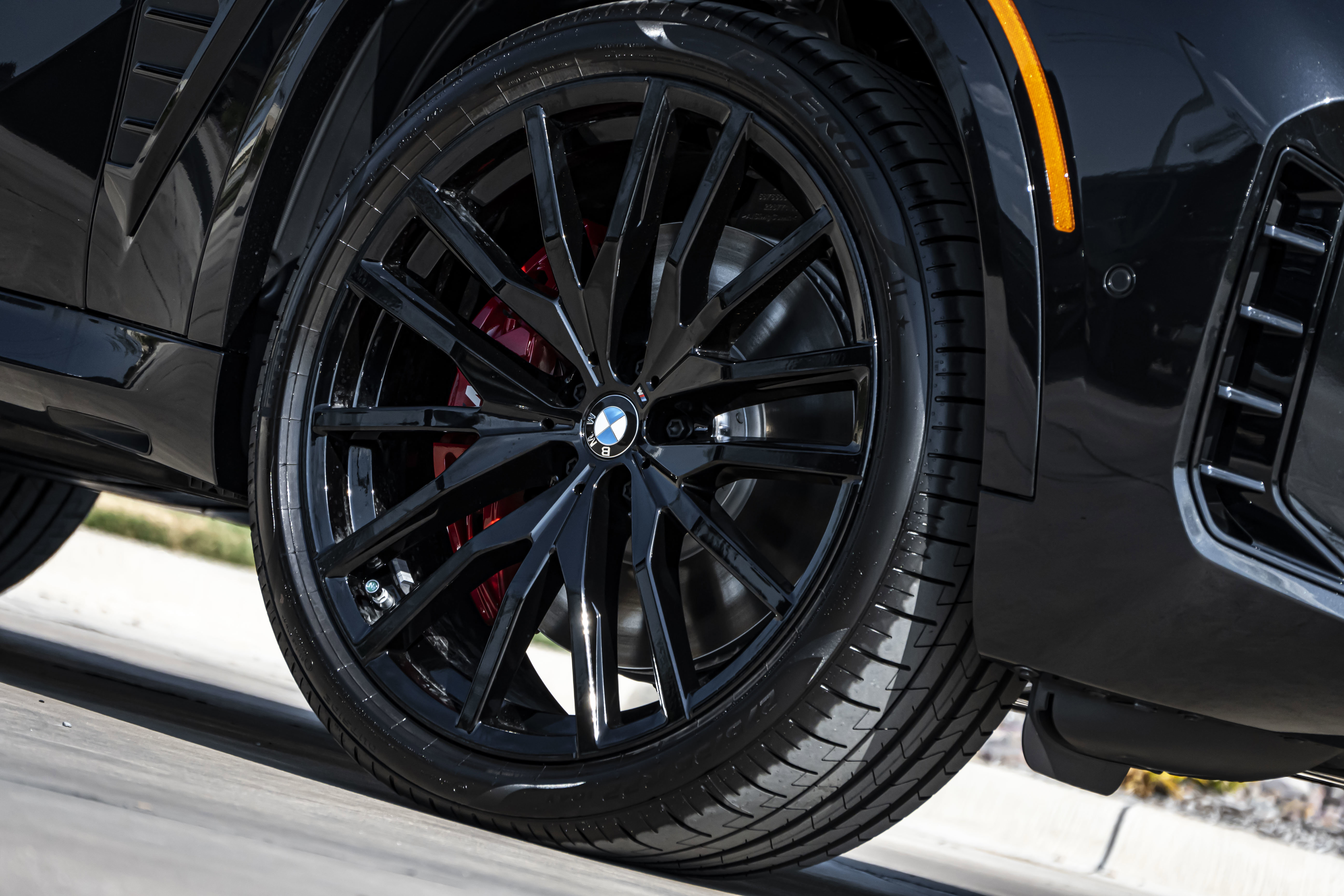 New 2026 BMW X5 M60i image 9