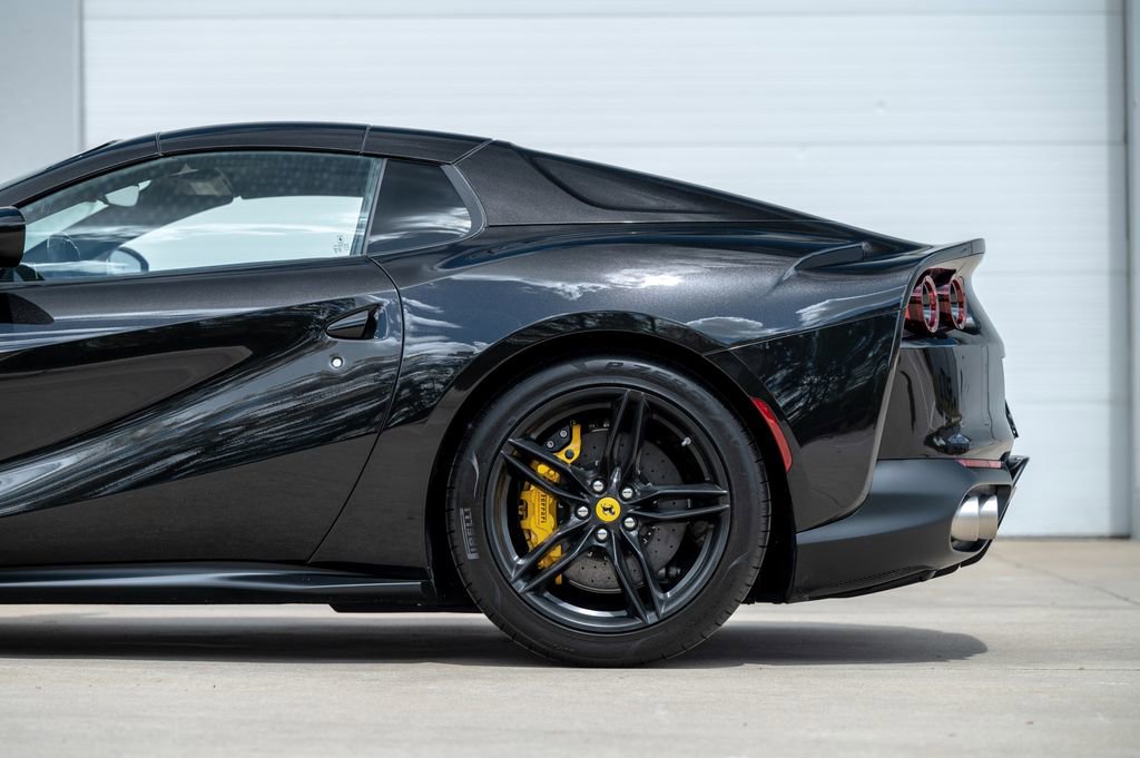 Used 2022 Ferrari 812 GTS RWD image 35
