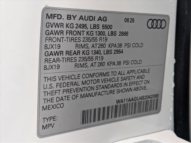 Used 2025 Audi Q5 Premium w/ Convenience Package image 27