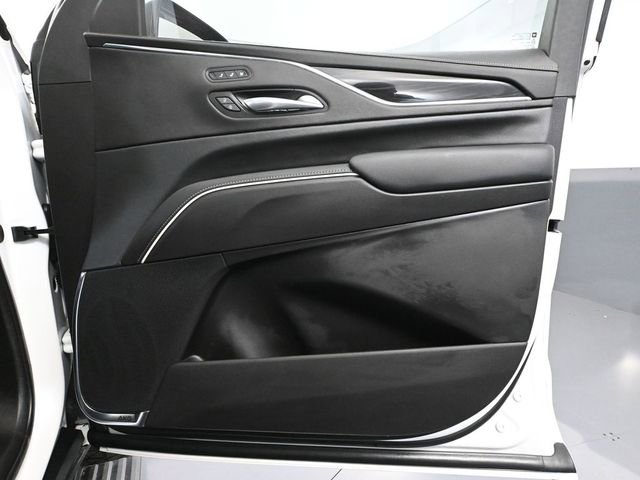 Used 2024 Cadillac Escalade Sport w/ LPO, ONYX Package image 58