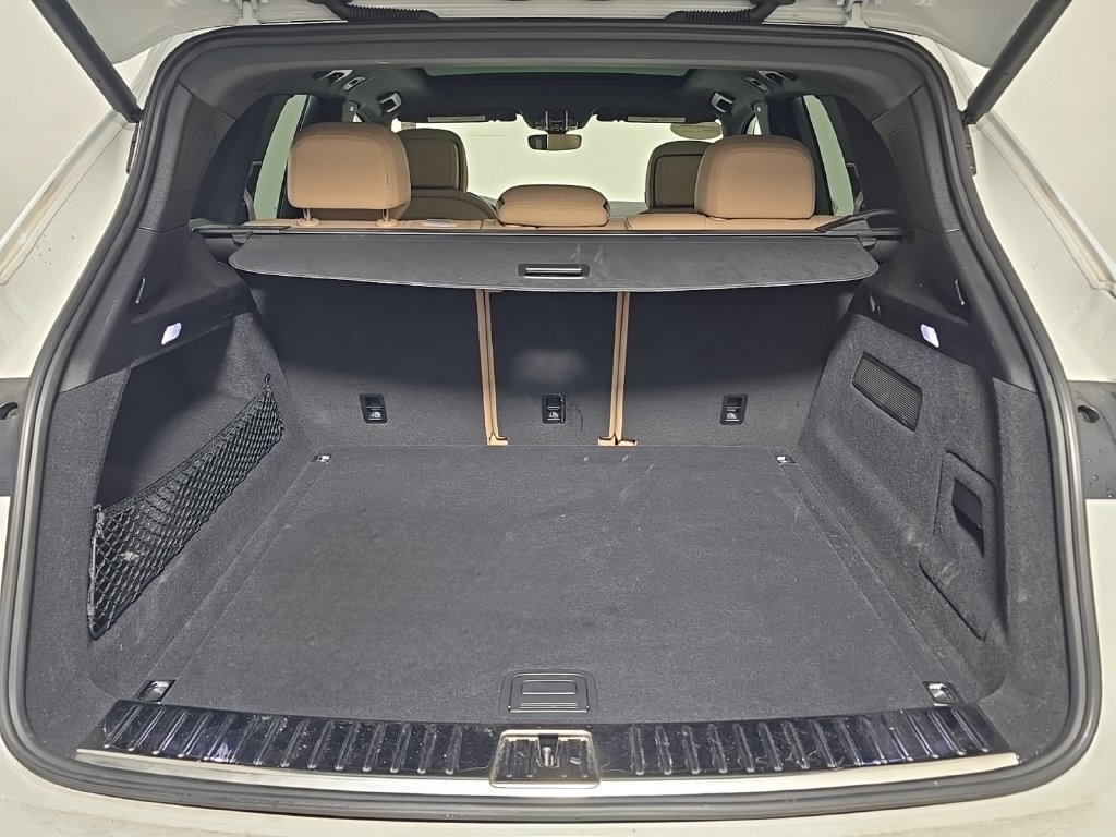 Certified 2023 Porsche Cayenne Platinum Edition AWD/4WD image 13