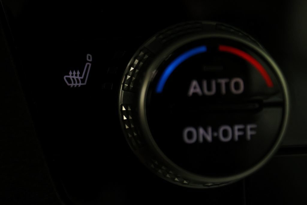 Used 2024 Mitsubishi Outlander SEL FWD image 25