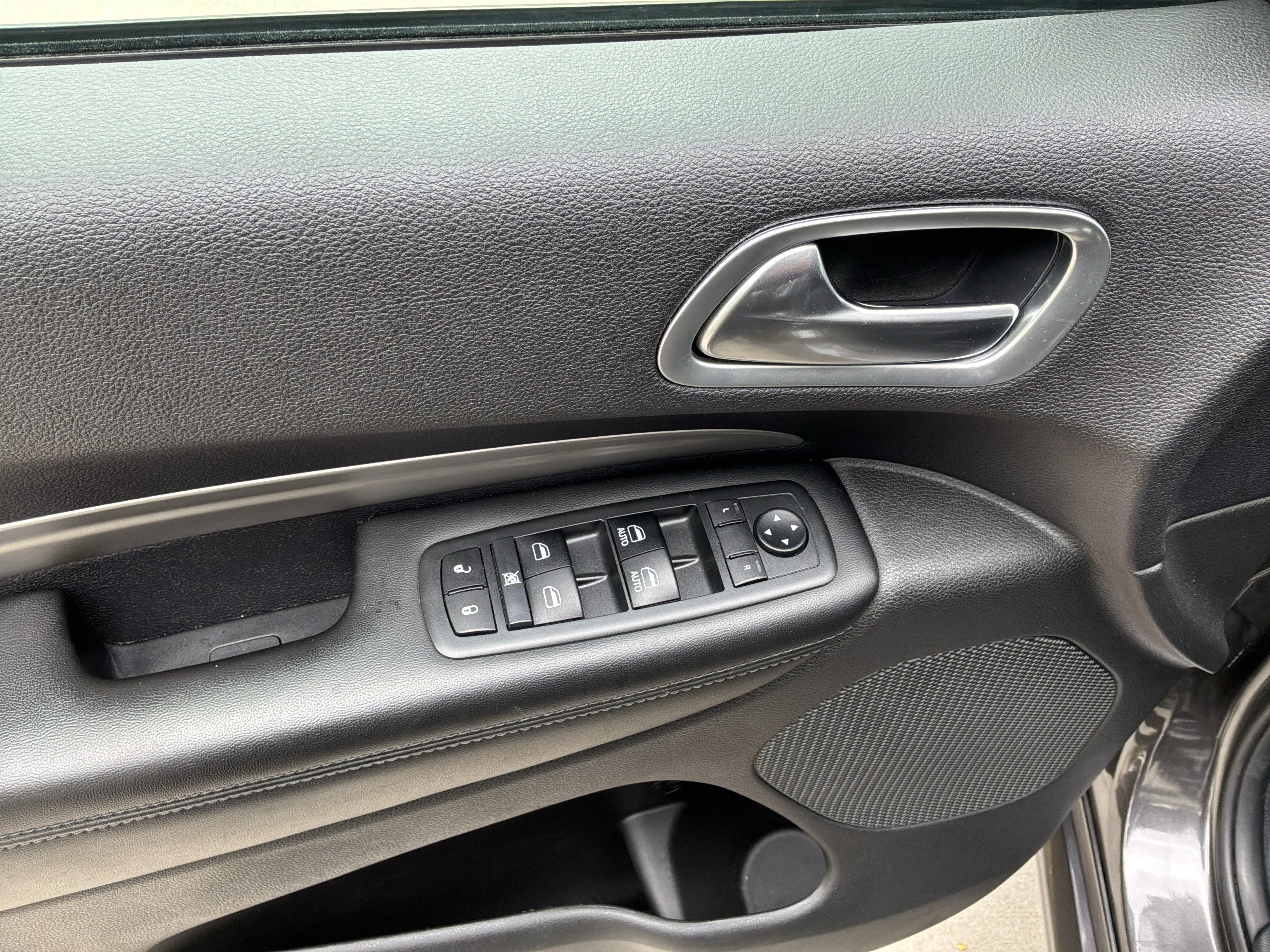 Used 2019 Dodge Durango SXT AWD/4WD image 15