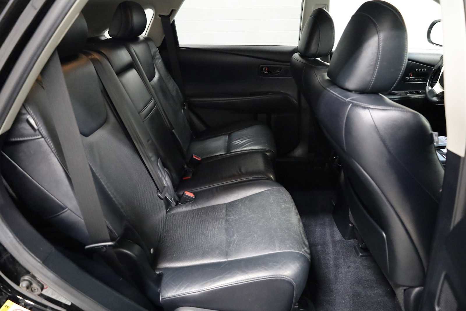 Used 2013 Lexus RX 450h AWD image 34