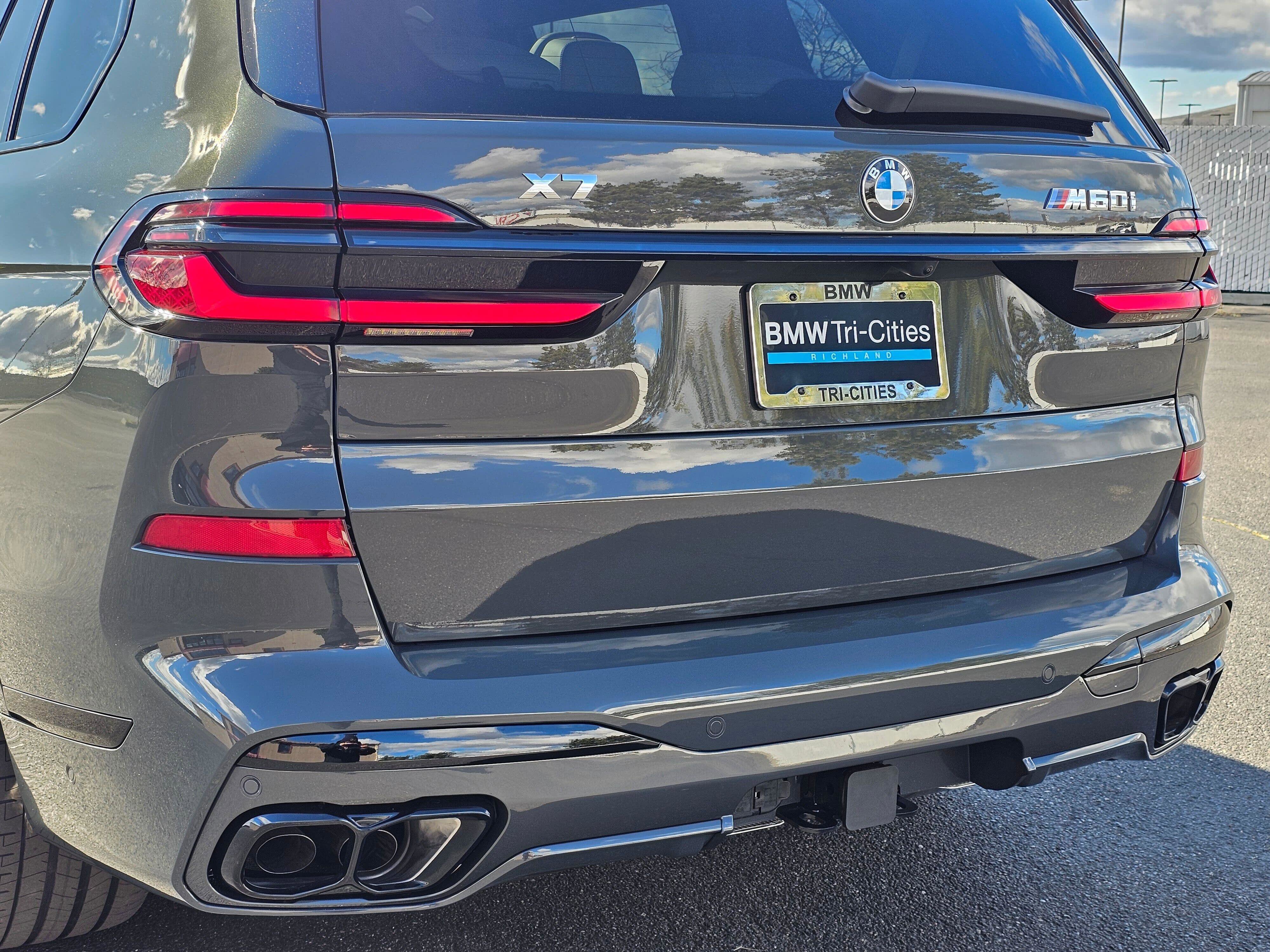 New 2026 BMW X7 M60i image 7