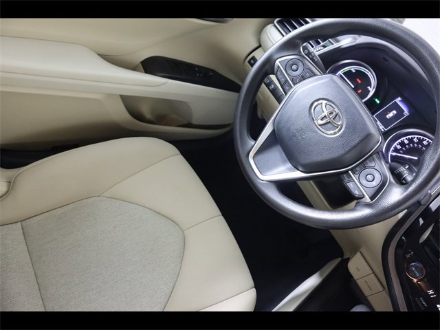 Used 2022 Toyota Camry LE image 16