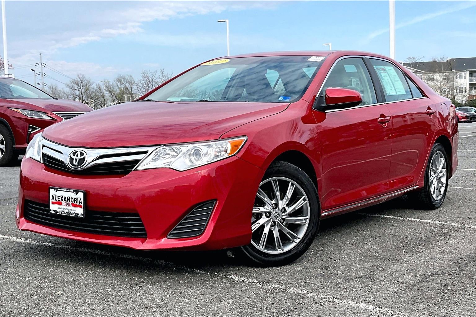 Used 2012 Toyota Camry LE image 1