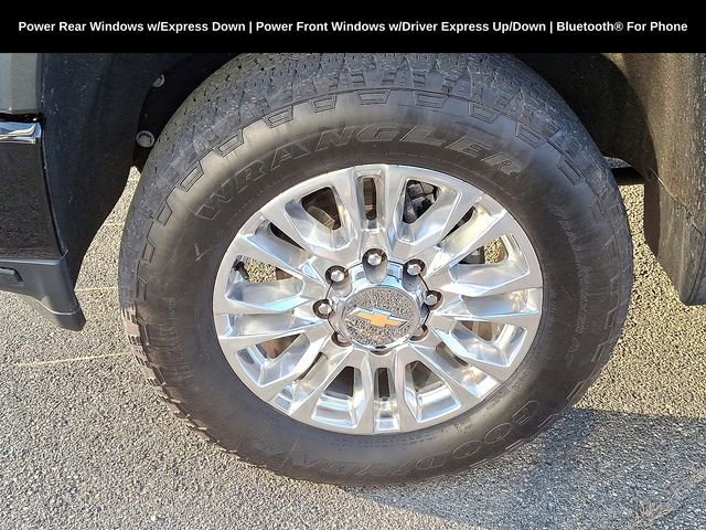 Used 2022 Chevrolet Silverado 2500 High Country w/ Z71 Off-Road Package AWD/4WD image 17