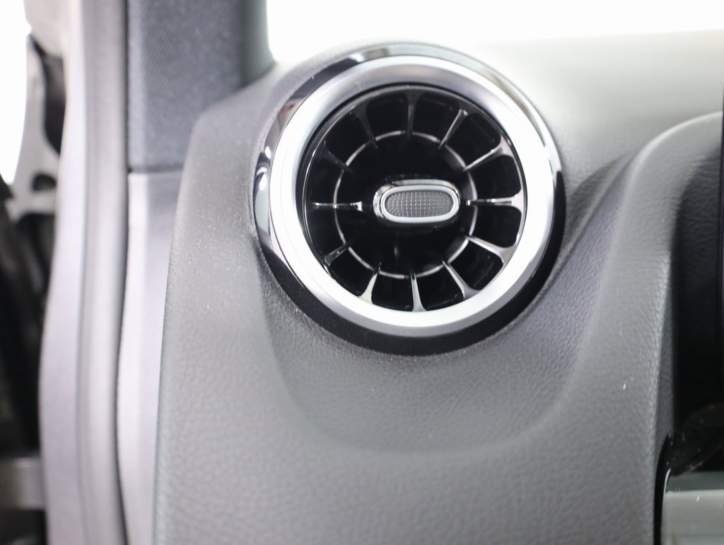 Certified 2026 Mercedes-Benz GLA 250 4MATIC image 12