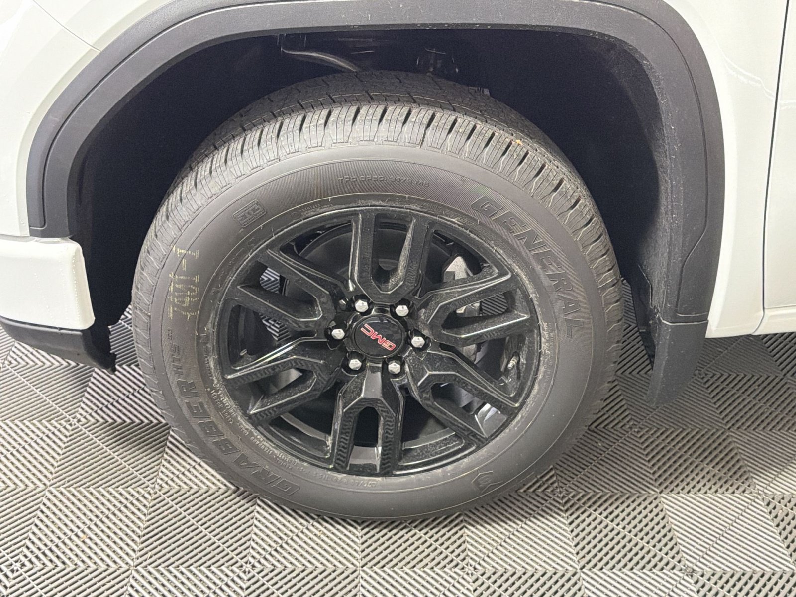 New 2026 GMC Sierra 1500 Elevation AWD/4WD image 12