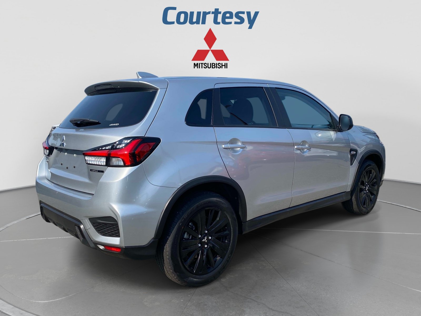 Used 2026 Mitsubishi Outlander Sport LE AWD/4WD image 8