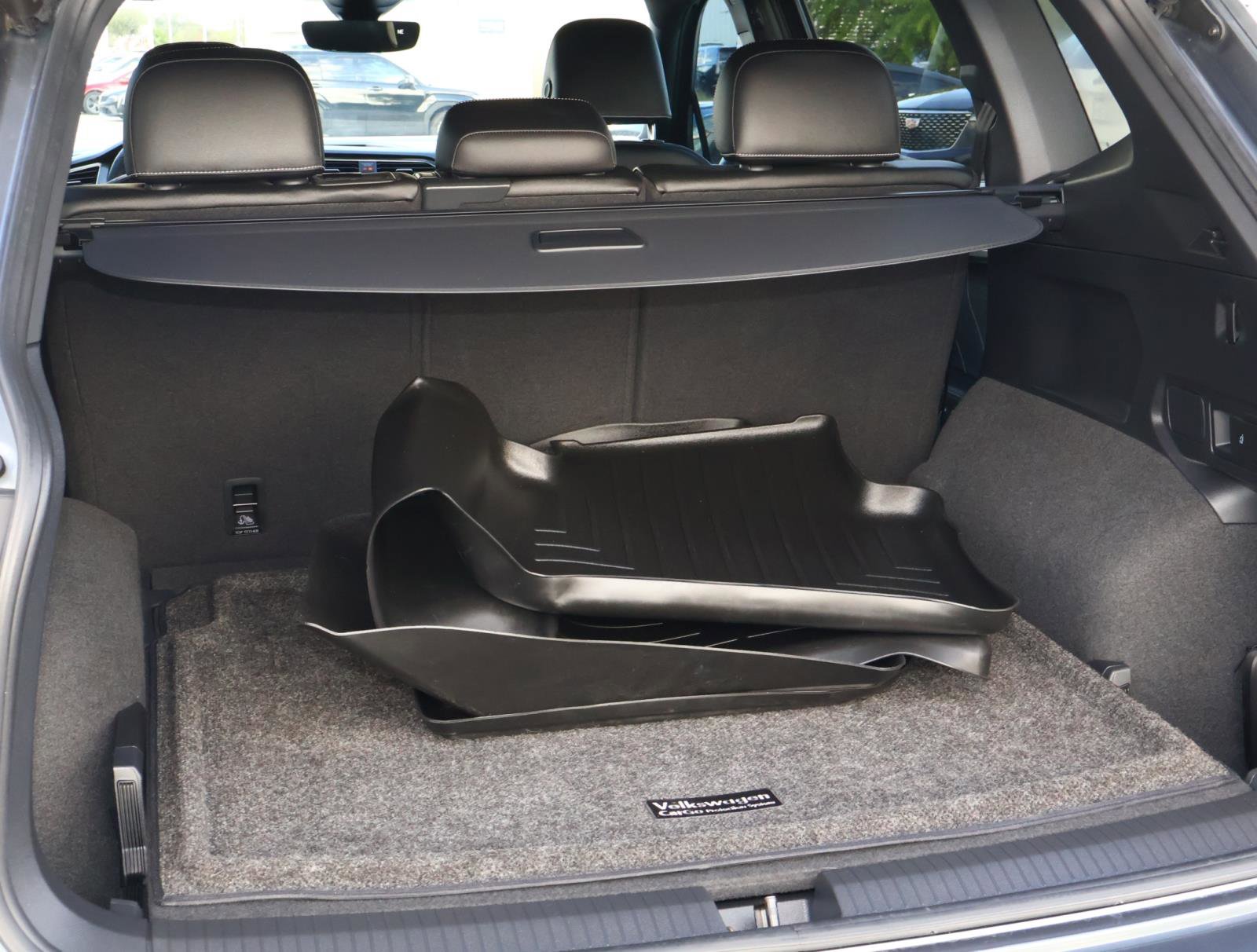 Used 2022 Volkswagen Tiguan SEL R-Line image 22