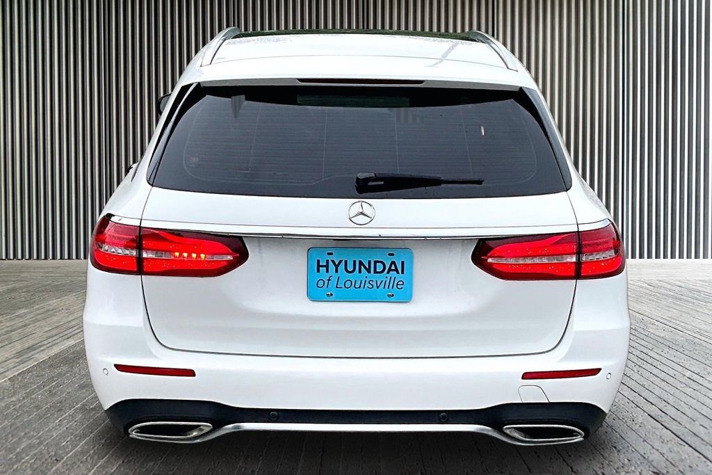 Used 2017 Mercedes-Benz E 400 4MATIC Wagon image 5