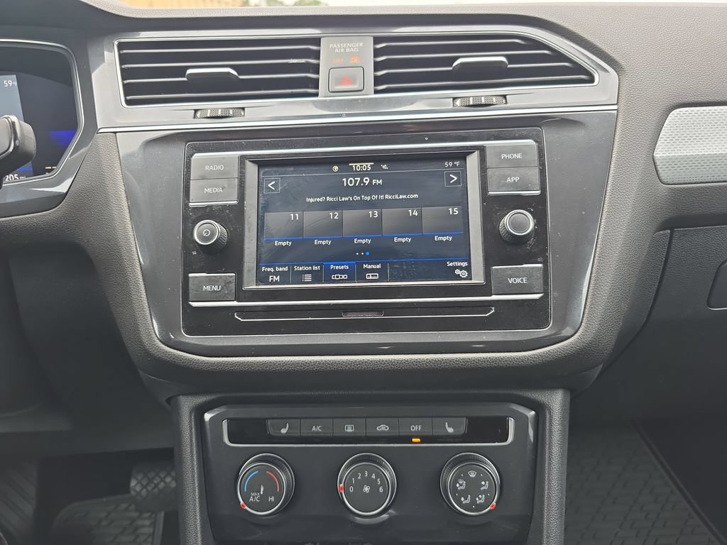 Used 2022 Volkswagen Tiguan S FWD image 16