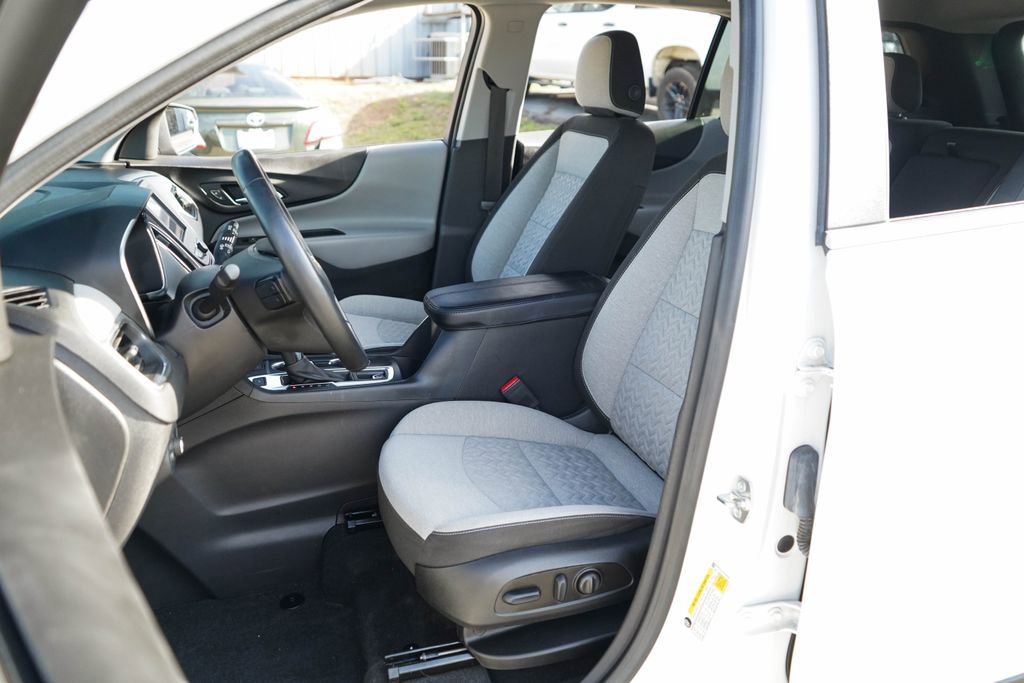 Used 2024 Chevrolet Equinox LT w/ Driver Convenience Package AWD/4WD image 7