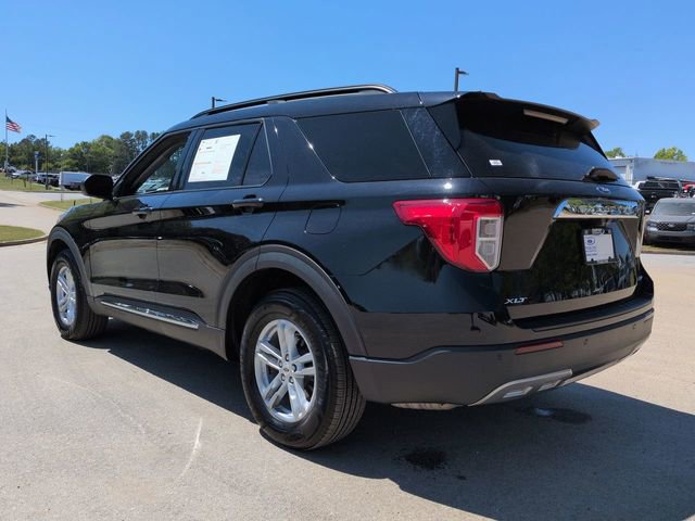 Certified 2023 Ford Explorer XLT w/ Equipment Group 202A image 7