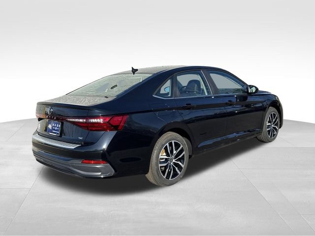 Used 2026 Volkswagen Jetta SE FWD image 5