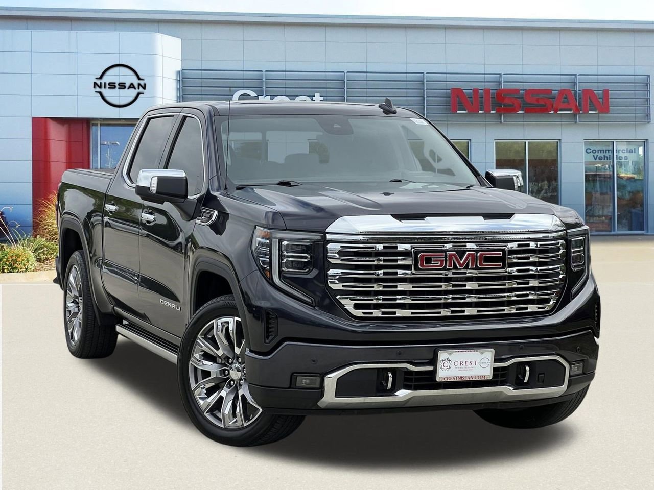 Used 2023 GMC Sierra 1500 Denali w/ Denali Reserve Package AWD/4WD image 1