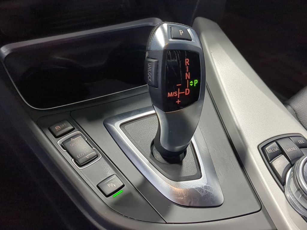 Used 2014 BMW 320i xDrive Sedan image 35