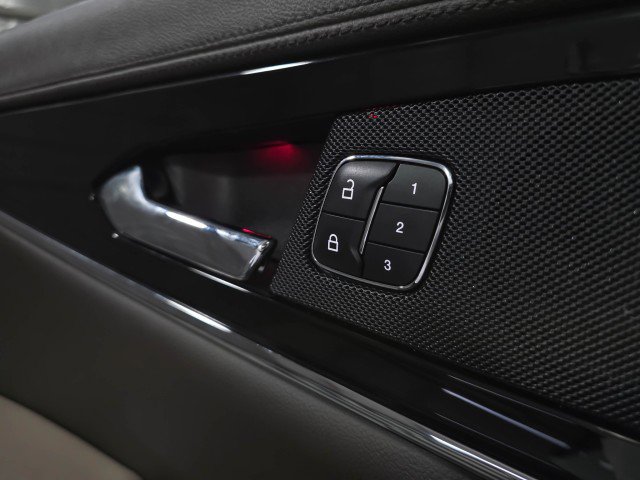 Used 2021 Lincoln Nautilus Reserve image 33