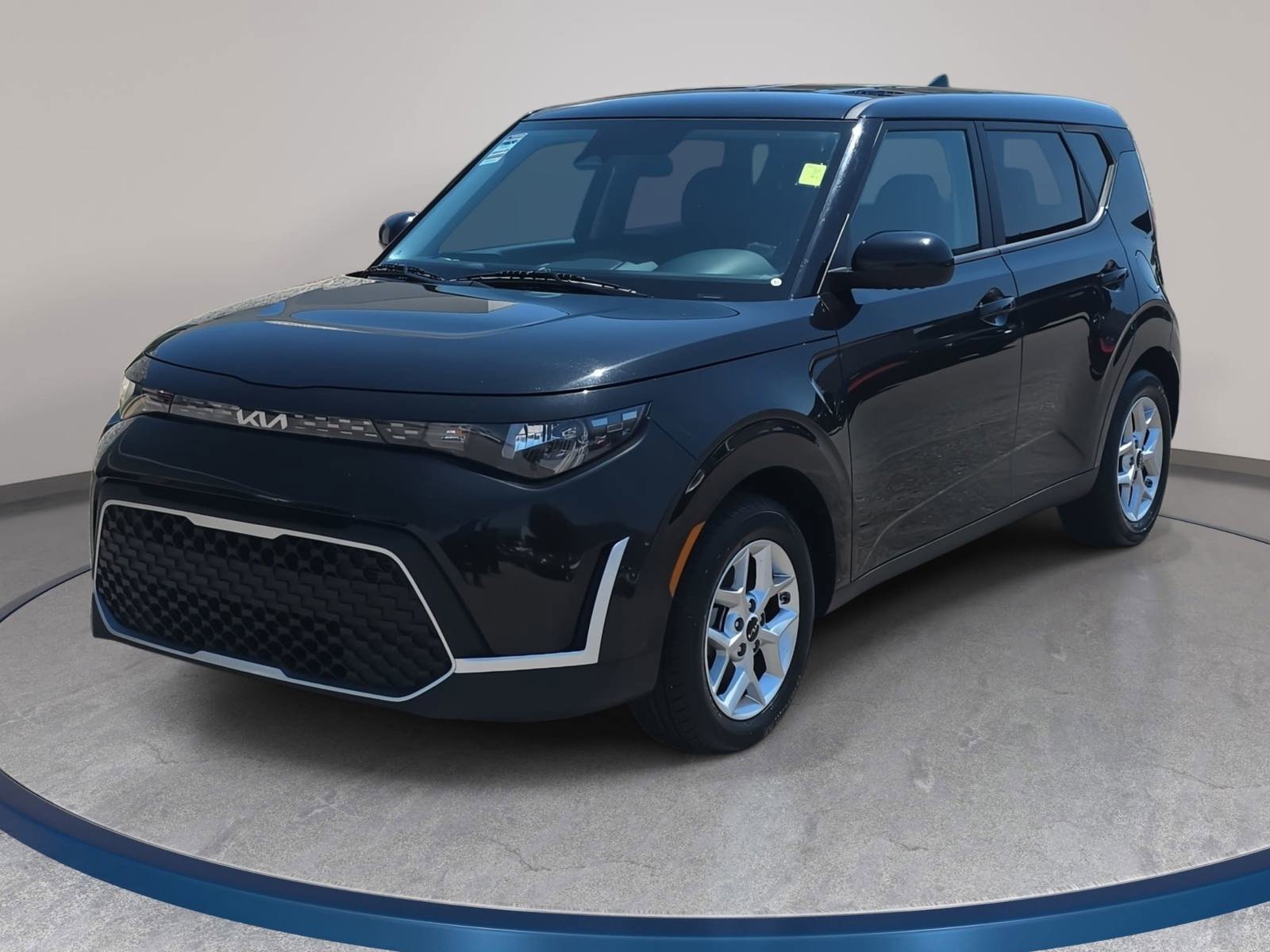 Used 2024 Kia Soul LX w/ Option Group 015 FWD video 1