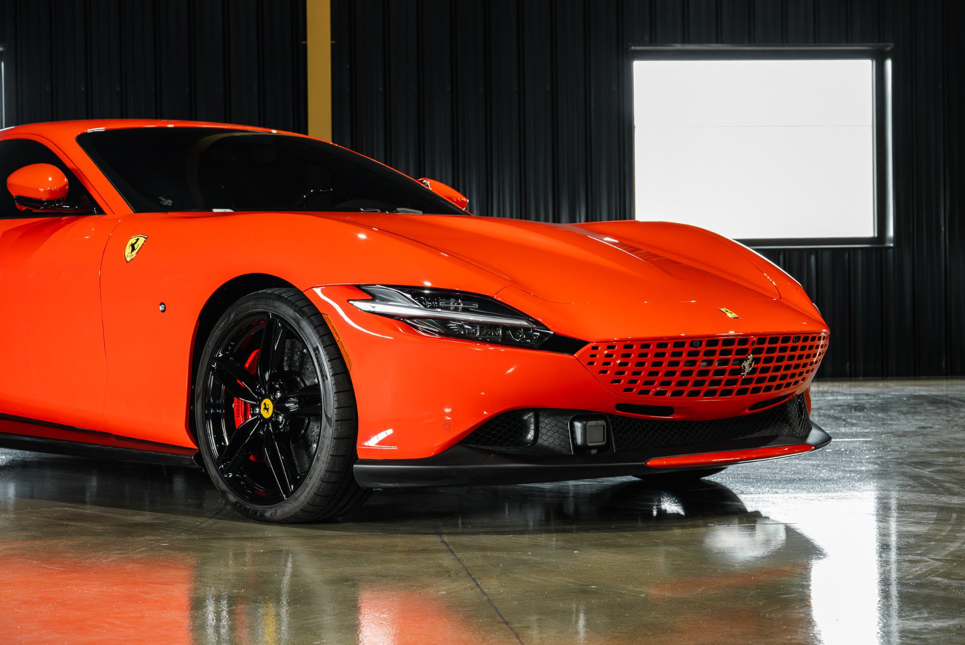 Used 2021 Ferrari Roma RWD image 6