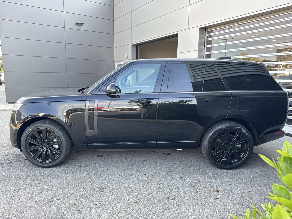 New 2026 Land Rover Range Rover SE AWD/4WD image 4