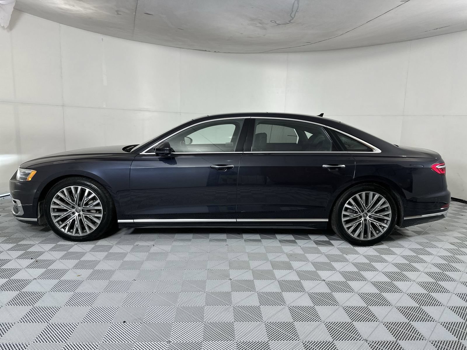Used 2019 Audi A8 L 3.0T w/ Executive Package AWD/4WD image 5