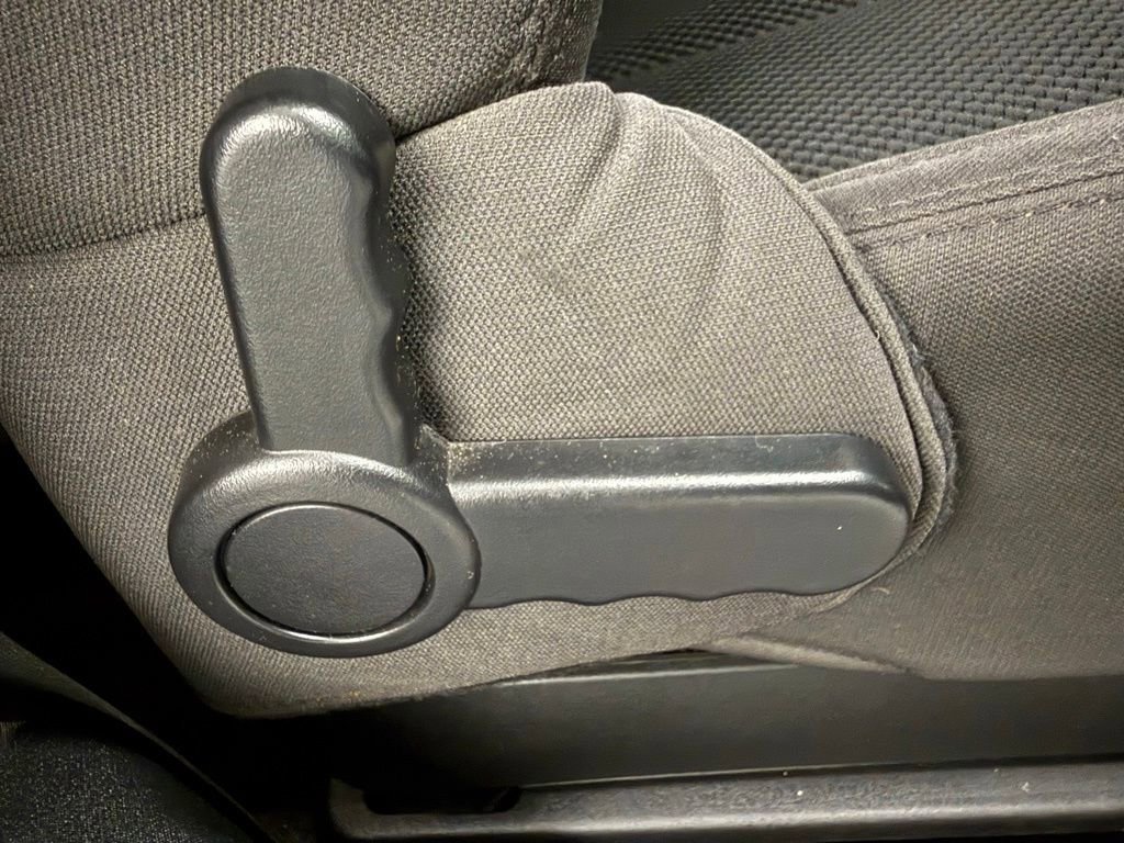 Used 2017 Jeep Wrangler Sport image 31