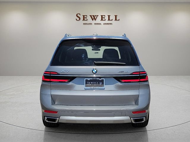 Certified 2026 BMW X7 xDrive40i AWD/4WD image 4