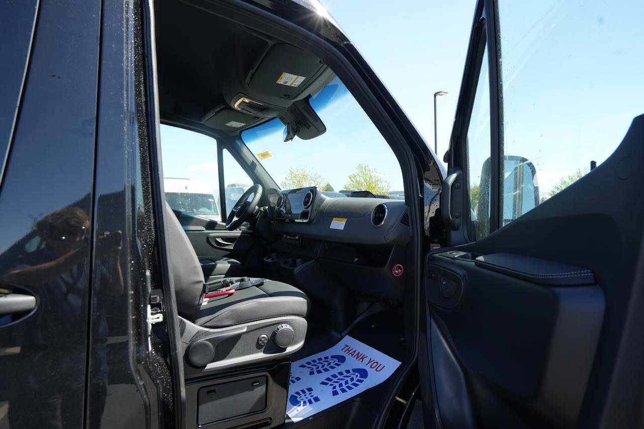 New 2026 Mercedes-Benz Sprinter 2500 image 10