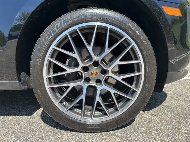 Used 2020 Porsche Macan AWD/4WD image 10