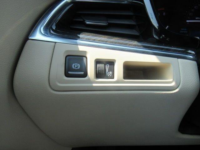 Used 2019 Cadillac XT5 AWD image 29