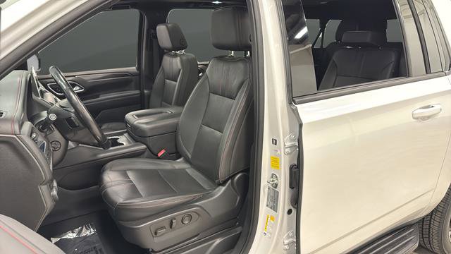 Used 2022 Chevrolet Suburban RST w/ Luxury Package AWD/4WD image 9