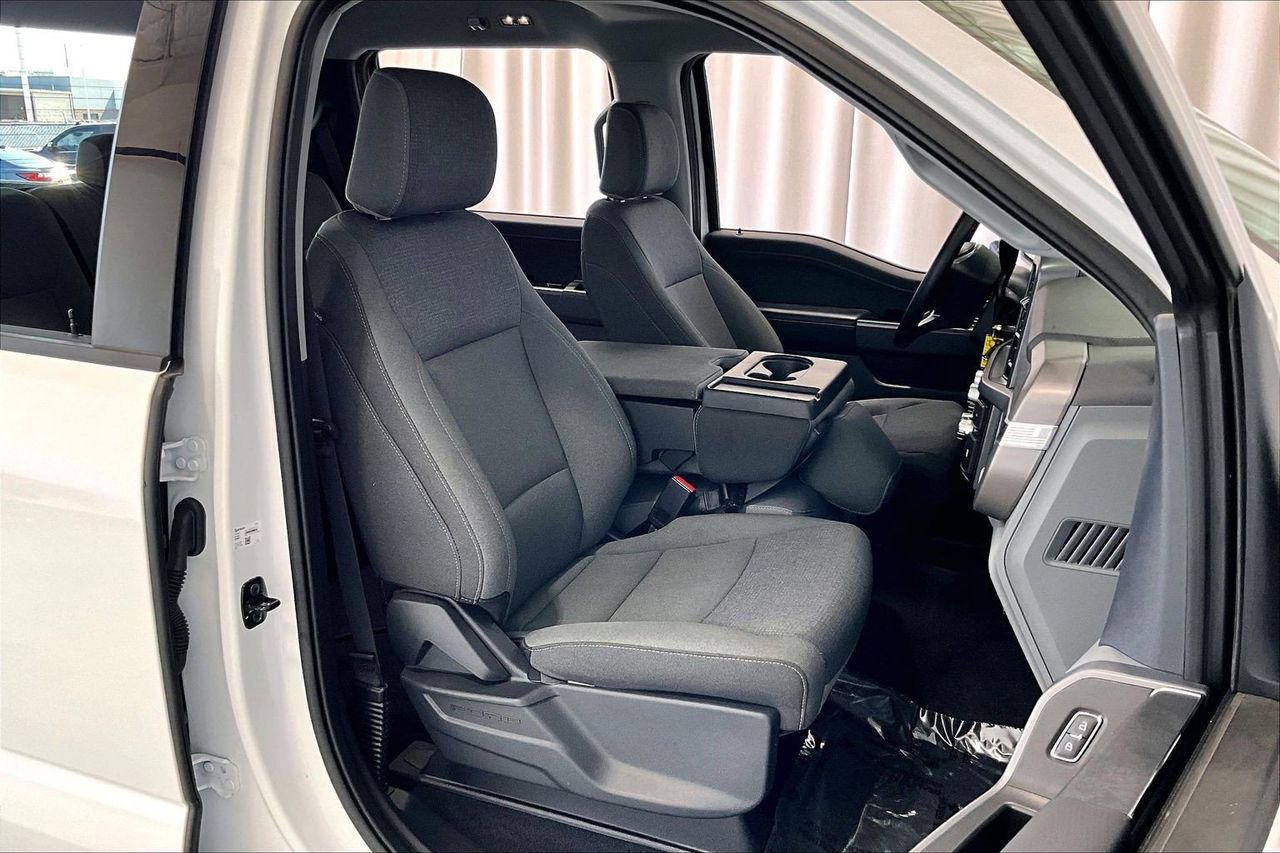 Certified 2025 Ford F150 XLT w/ Equipment Group 301A Standard image 6