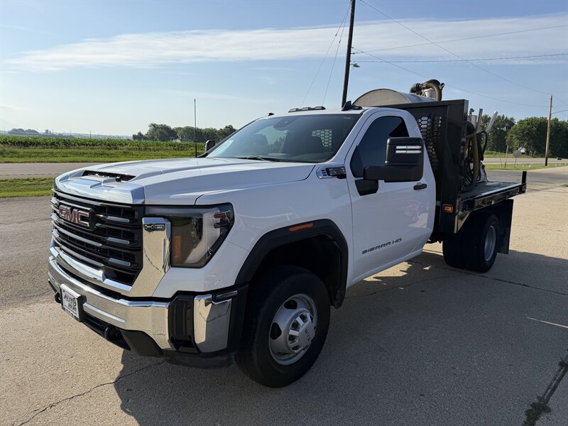 Used 2024 GMC Sierra 3500 Pro RWD image 2