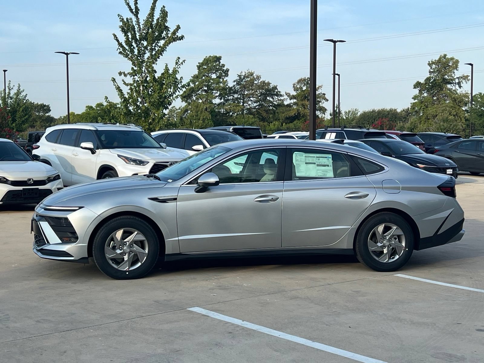 New 2026 Hyundai Sonata SE FWD image 6