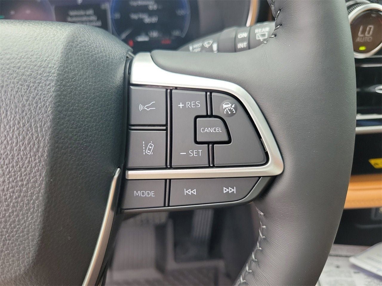 New 2026 Toyota Highlander Platinum AWD/4WD image 23