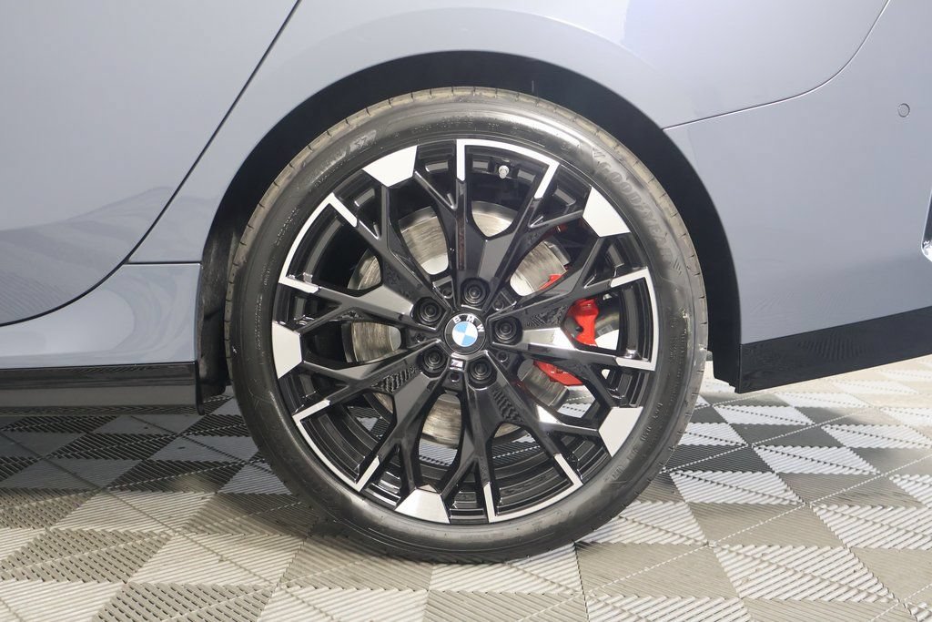 Used 2025 BMW M235i xDrive w/ M Sport Professional Package AWD/4WD image 10