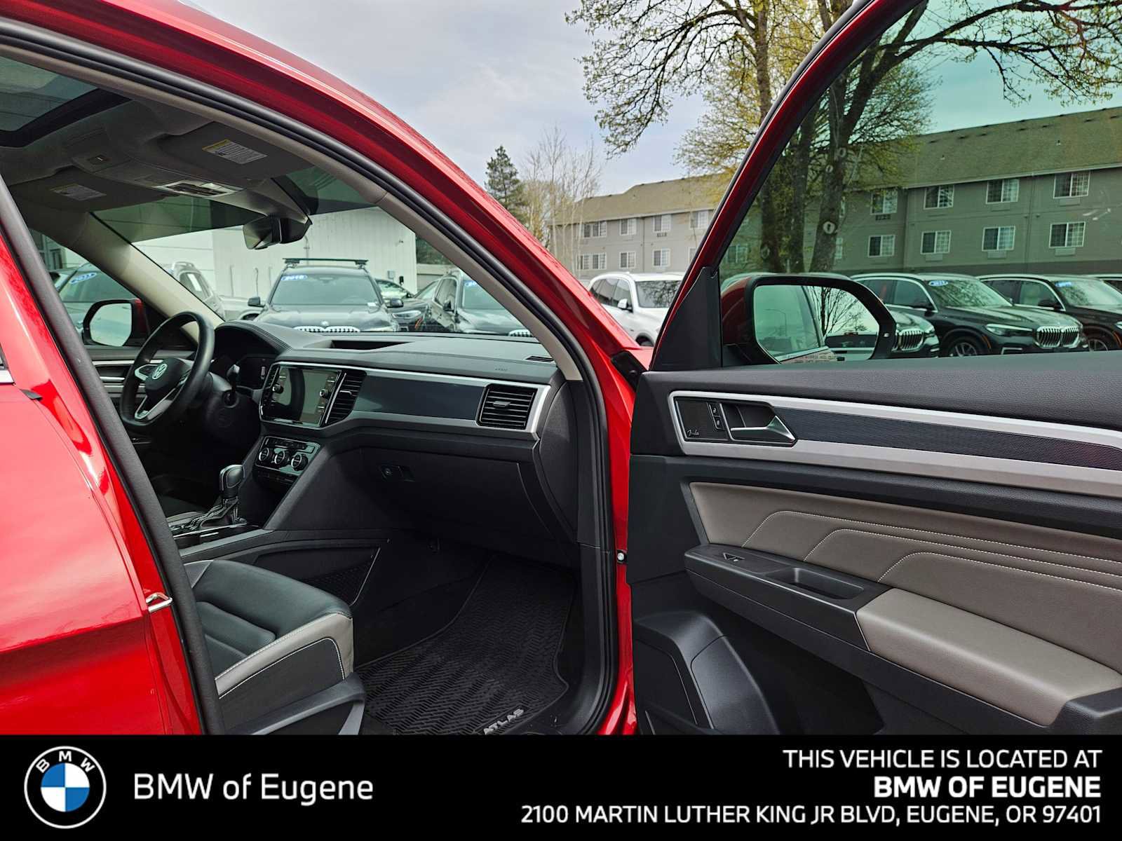 Used 2022 Volkswagen Atlas SEL Premium image 10