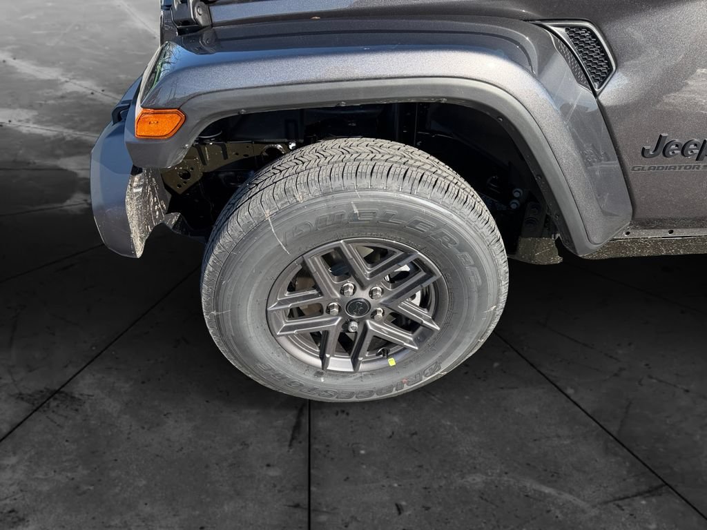 New 2026 Jeep Gladiator Sport AWD/4WD image 14