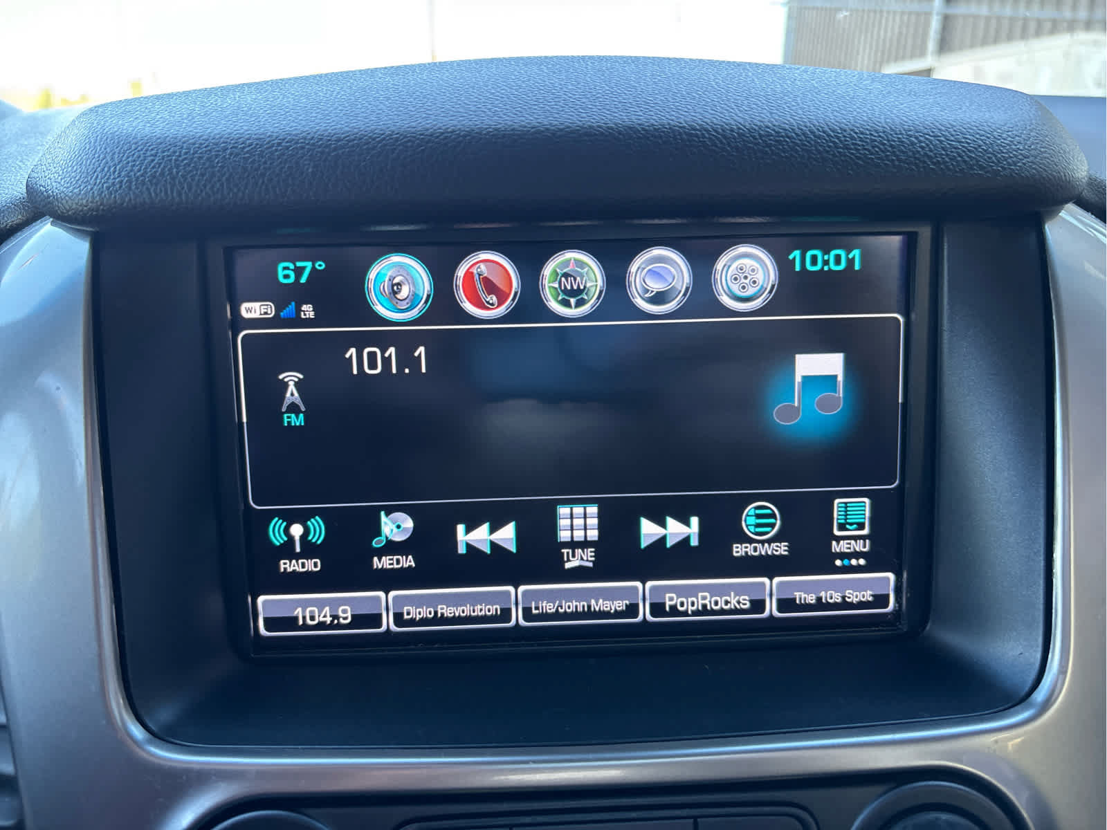Used 2018 Chevrolet Tahoe Premier AWD/4WD image 24