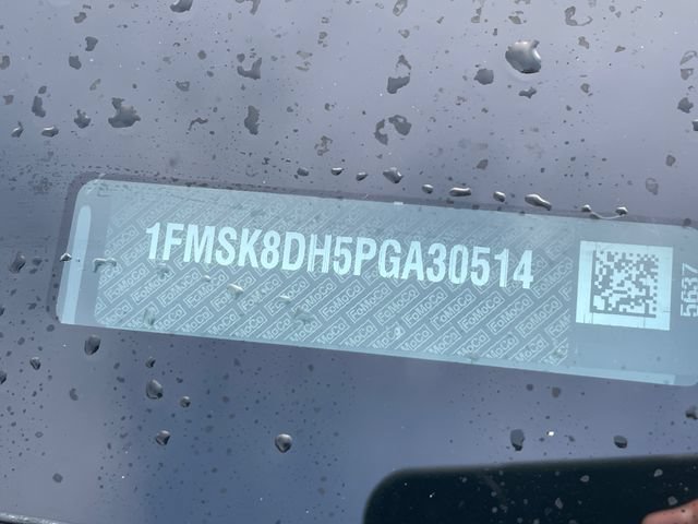 Used 2023 Ford Explorer XLT w/ Equipment Group 202A AWD/4WD image 32