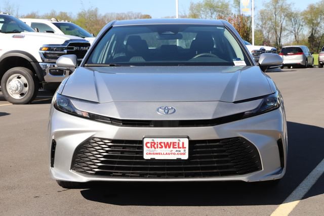 Used 2025 Toyota Camry LE FWD image 7