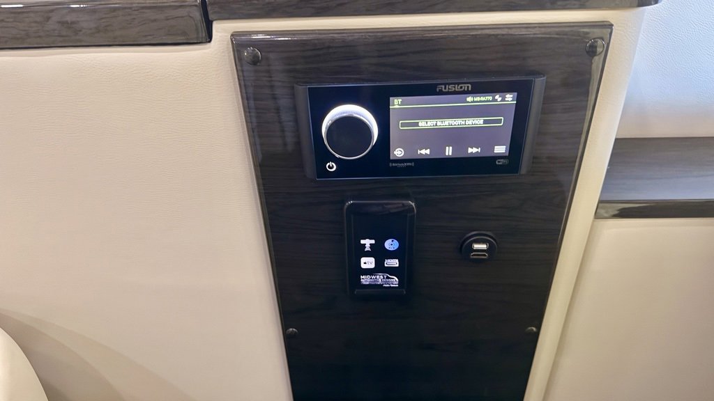 Used 2021 Mercedes-Benz Sprinter 2500 image 22