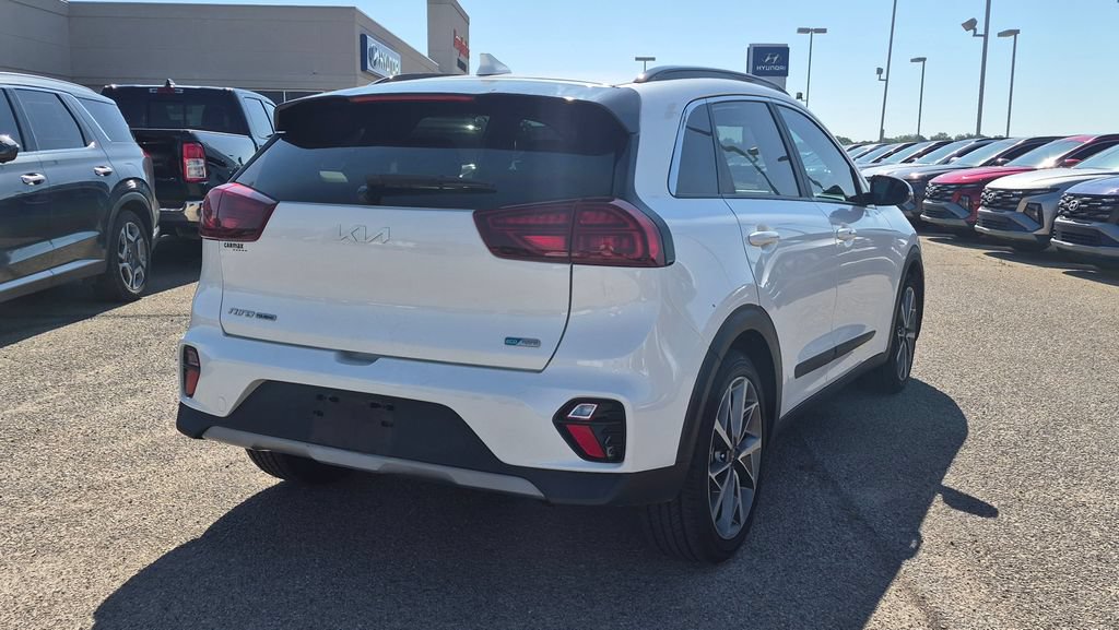 Used 2022 Kia Niro Touring Special Edition FWD image 3