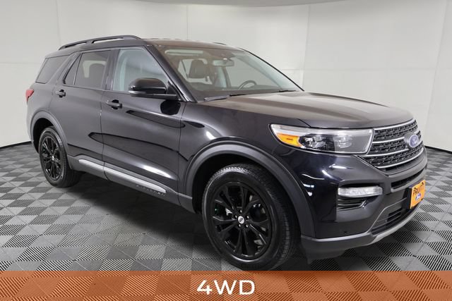 Used 2024 Ford Explorer XLT w/ Equipment Group 202A AWD/4WD image 4