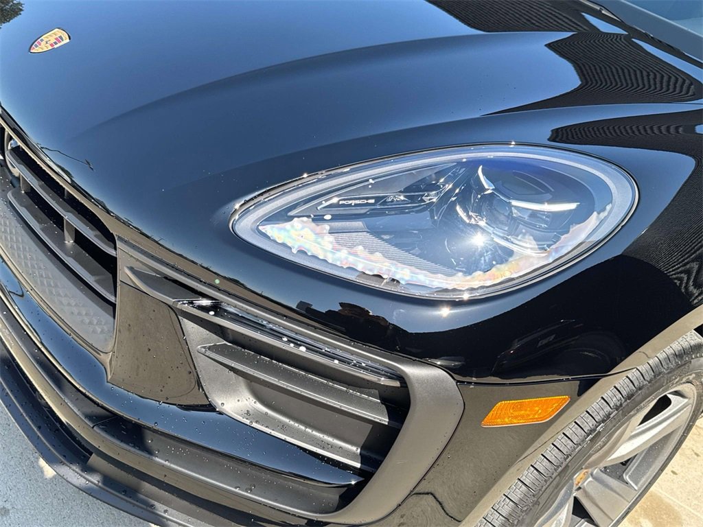 New 2025 Porsche Macan image 11