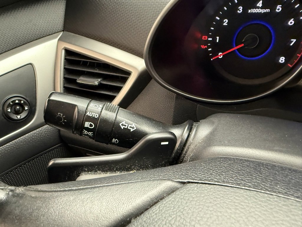 Used 2016 Hyundai Veloster w/ Option Group 03 image 23